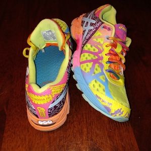 Oasics gel-noosa tri 9 Dynamic Duomax size 6
